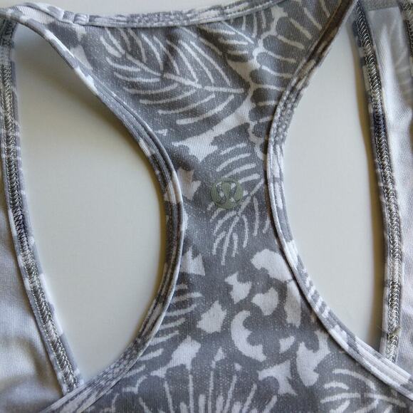 Lululemon Cool Racerback Beachy Floral White Fossil Size 6 S Gray White Tank Top - Picture 6 of 6